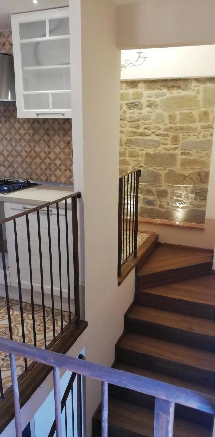 Borgo Sant'Andrea Al Pozzo Lägenhet Castiglion Fiorentino Rum bild